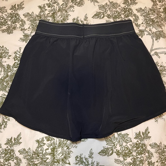 ALO Yoga Match Point Black Tennis Skirt - Picture 5 of 12